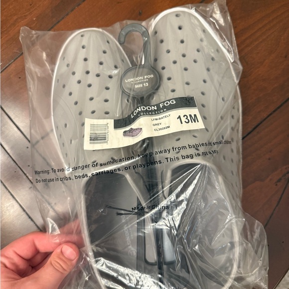 London Fog Light Gray Clogs - Picture 1 of 1